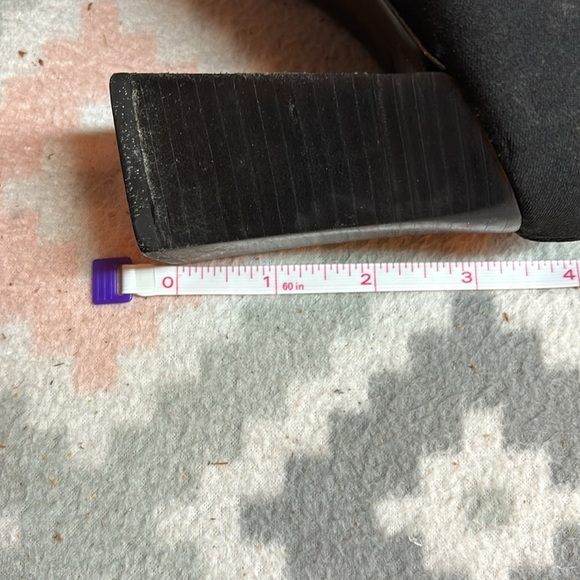 Knee high boots - Picture 4 of 5